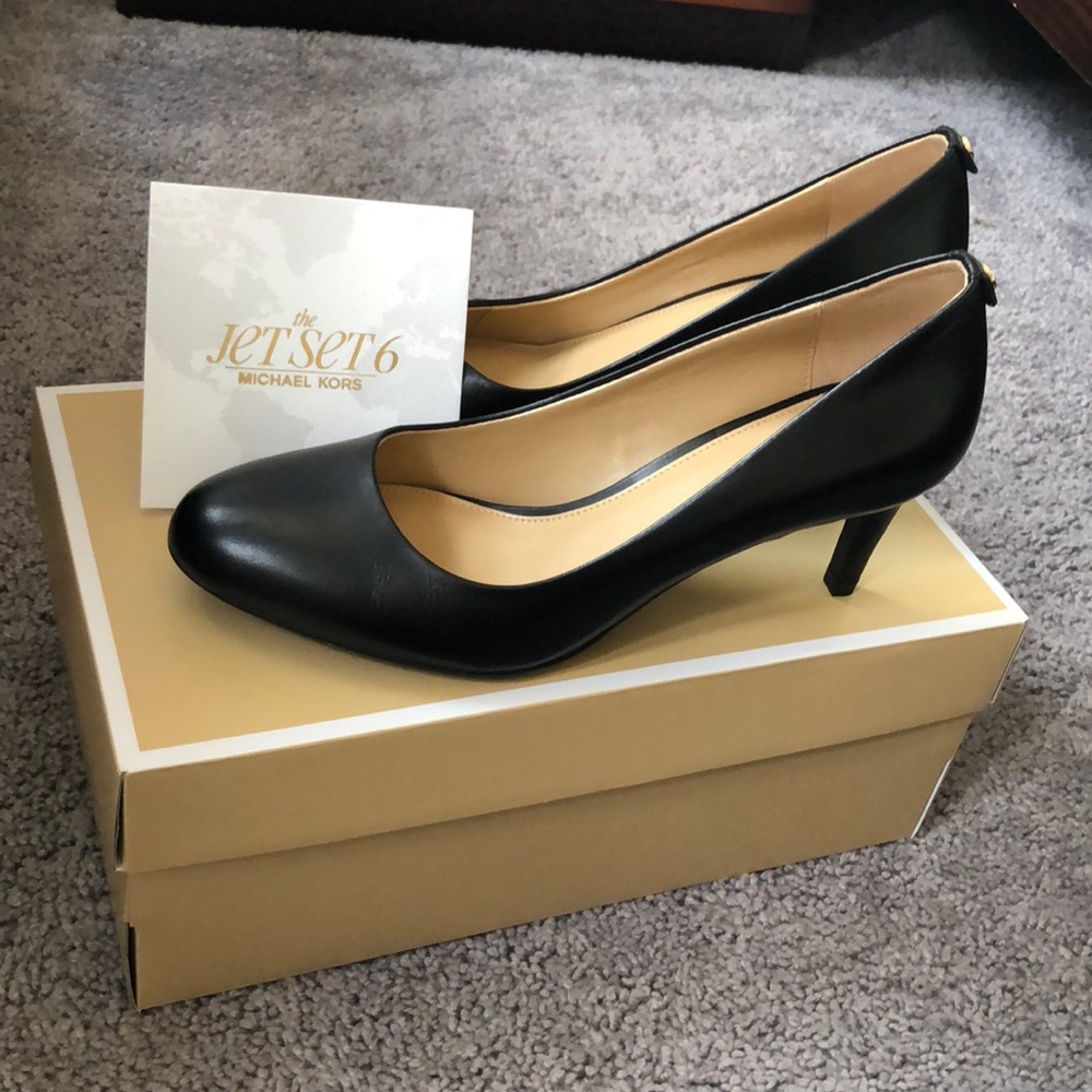🎉Michael Kors Jenna flex pumps - Picture 3 of 5